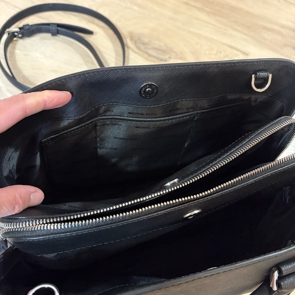 Michael Kors || Savannah saffiano leather satchel crossbody bag || black - Picture 10 of 10